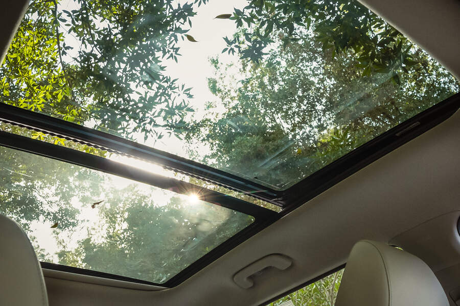 Panoramic sunroof
