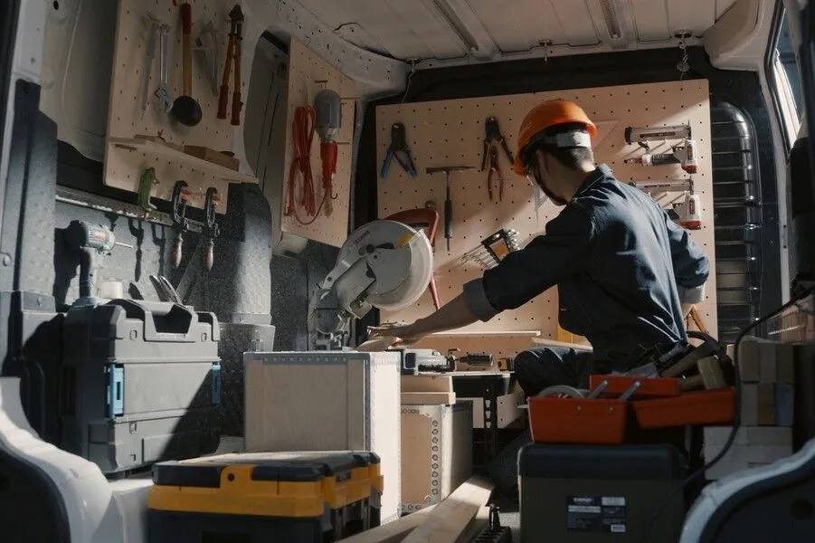 Power anywhere, work everywhere